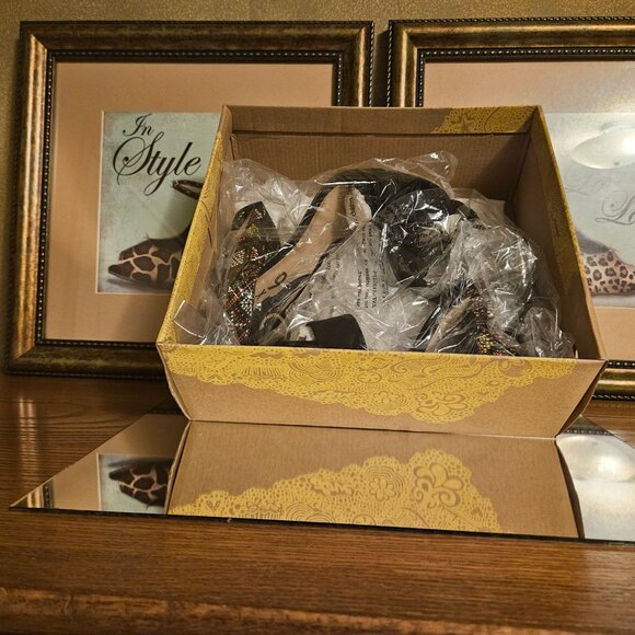 🖤Mix No.6 Avrey Aztec Block Heel Sandals – 6M - Picture 7 of 7